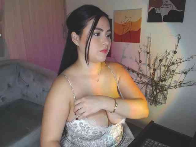 Zoebolton1 webcam