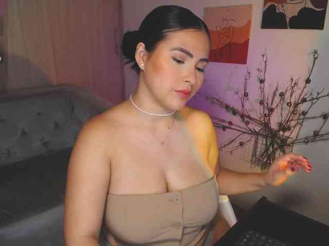 Zoebolton1 Live Webcam on BongaCams