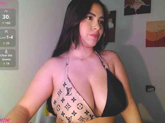 Zoebolton1 webcam