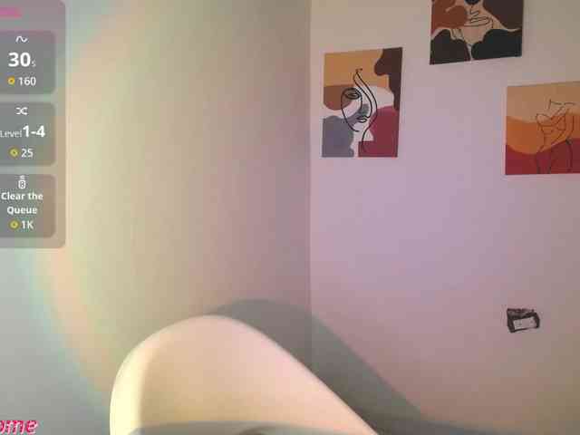 Zoebolton1 webcam