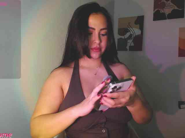 Zoebolton1 webcam