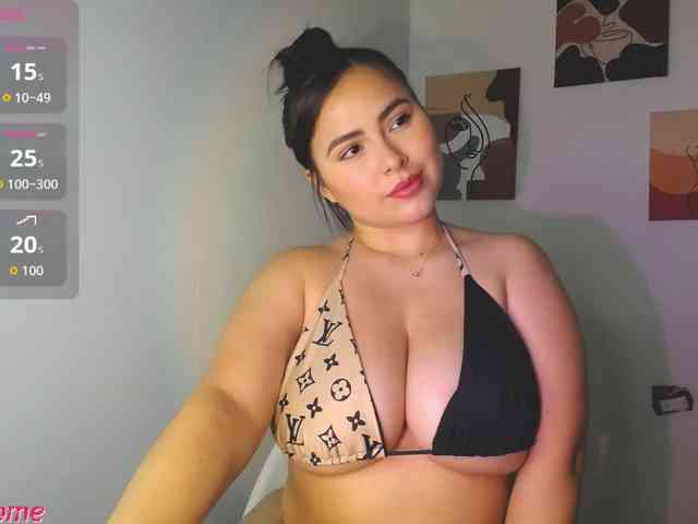 Zoebolton1 webcam