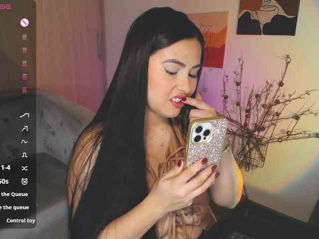Zoebolton1 webcam
