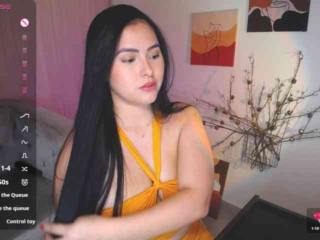 Zoebolton1 webcam