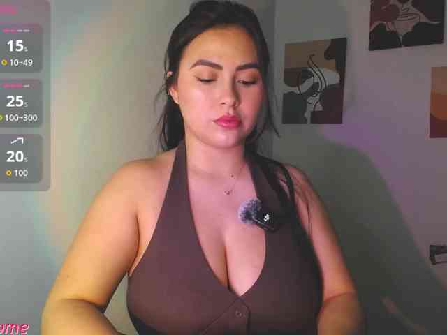 Zoebolton1 webcam
