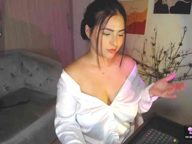Zoebolton1 webcam