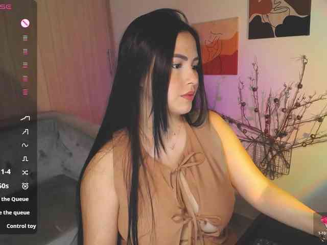 Zoebolton1 webcam