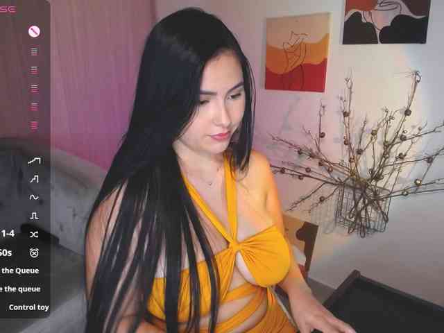 Zoebolton1 webcam