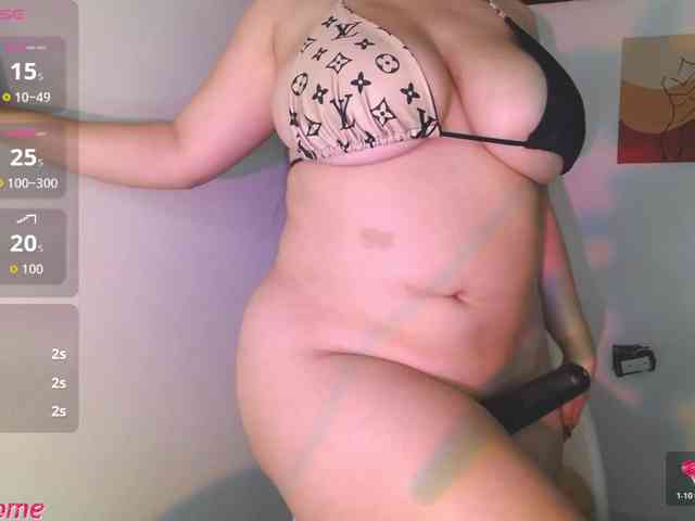 Zoebolton1 webcam