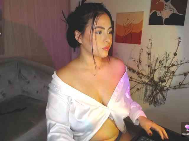 Zoebolton1 webcam