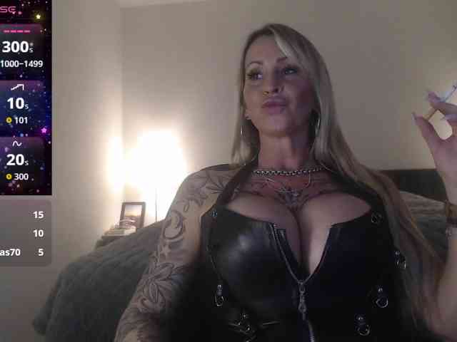 MissDajana webcam