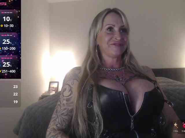 MissDajana webcam