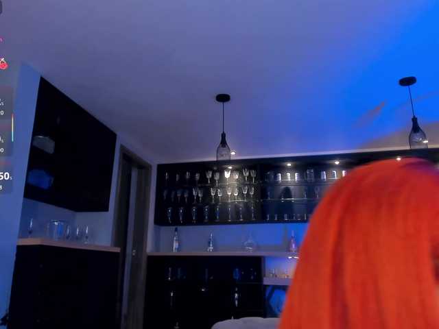  MadelineFox chat room