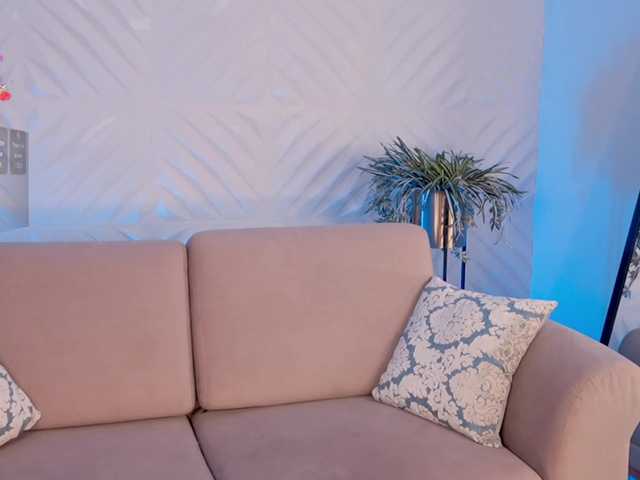 MadelineFox's BongaCams show and profile