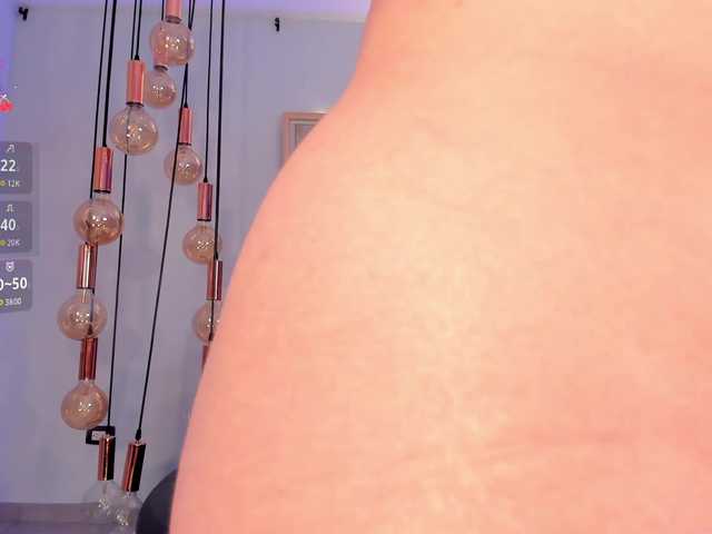 MadelineFox's BongaCams show and profile