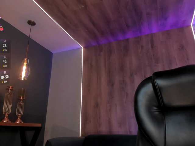 MadelineFox's BongaCams show and profile