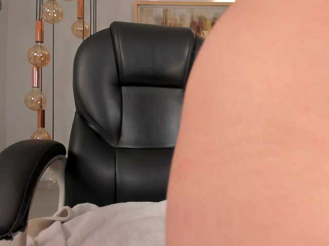 MadelineFox's BongaCams show and profile