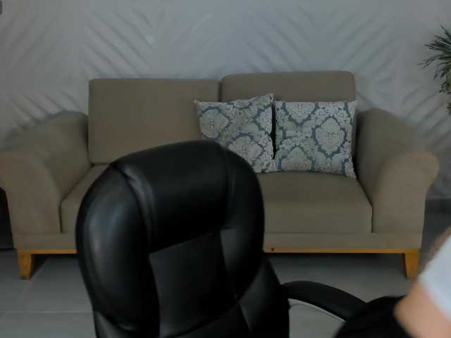 MadelineFox's BongaCams show and profile