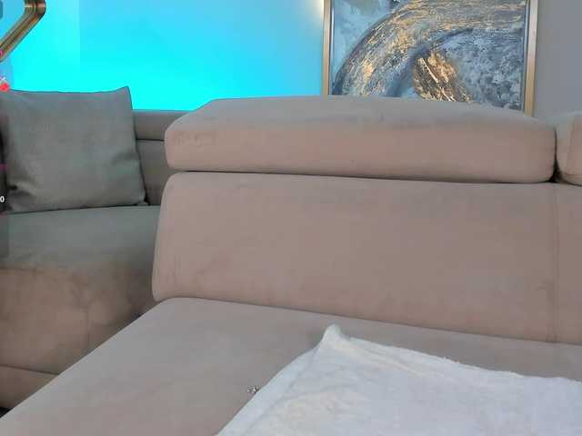 MadelineFox's BongaCams show and profile