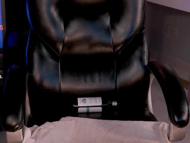 MadelineFox's BongaCams show and profile