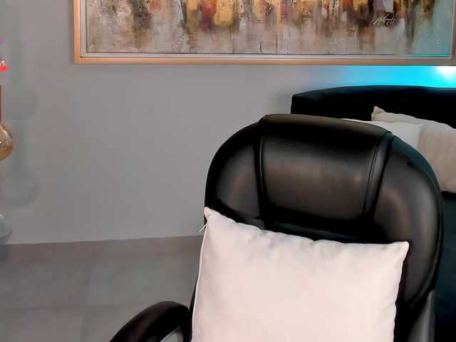 MadelineFox's BongaCams show and profile