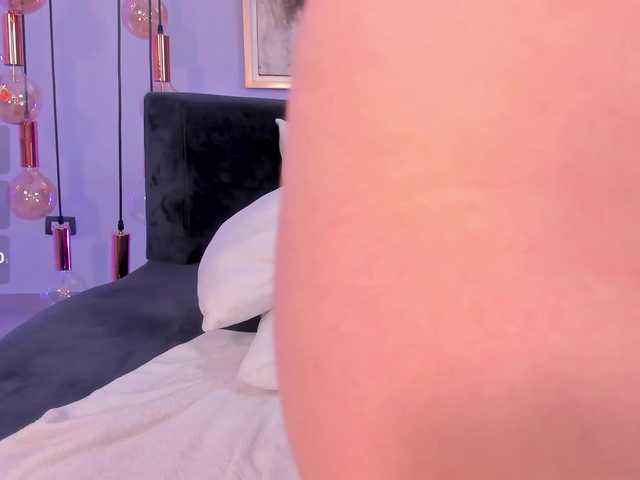 MadelineFox's BongaCams show and profile