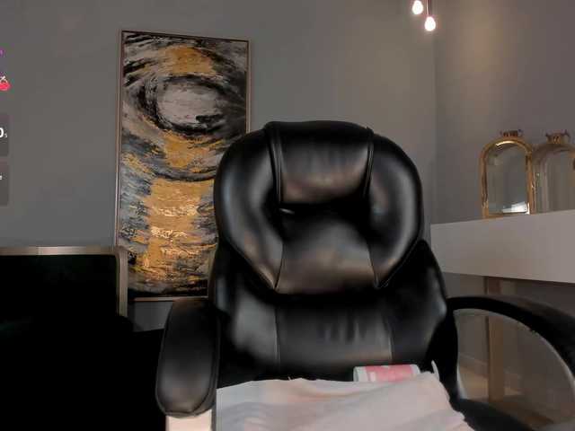 MadelineFox's BongaCams show and profile