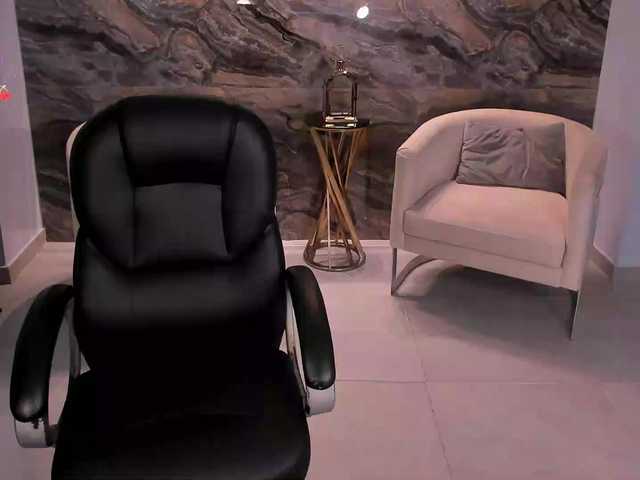 MadelineFox's BongaCams show and profile