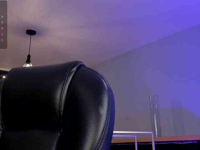 MadelineFox webcam