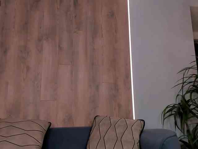 MadelineFox MadelineFox