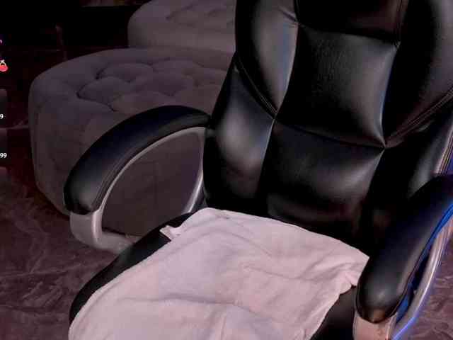 MadelineFox MadelineFox