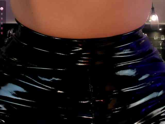 MadelineFox webcam