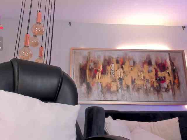 MadelineFox MadelineFox