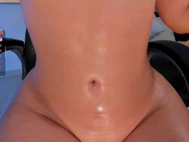 MadelineFox webcam
