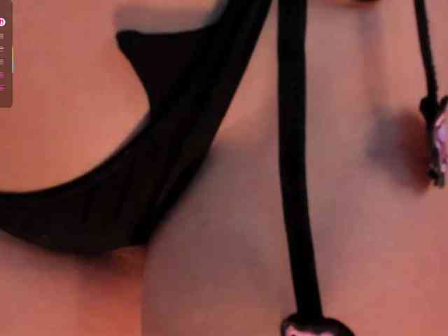 MadelineFox webcam