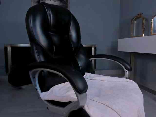 MadelineFox MadelineFox