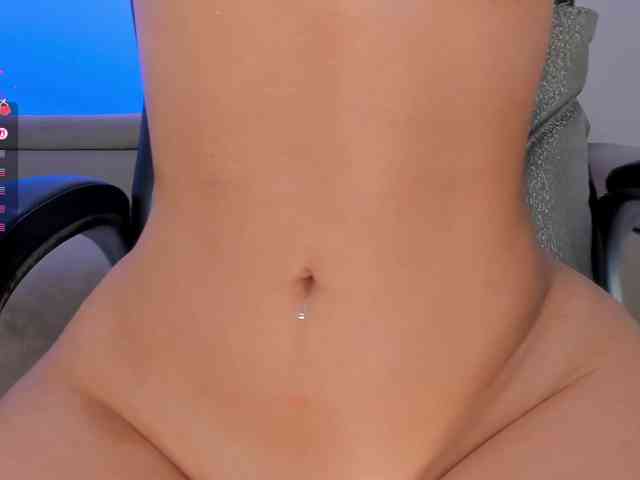 MadelineFox webcam