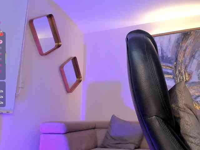 MadelineFox webcam