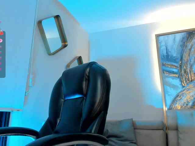 MadelineFox webcam