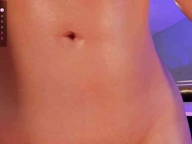 MadelineFox webcam
