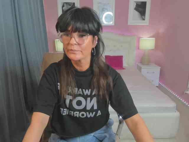 PenelopAndErica webcam