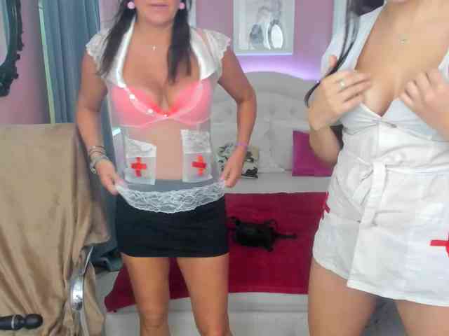 PenelopAndErica webcam