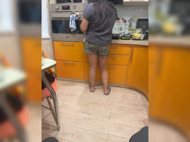 XKotikiX's BongaCams show and profile