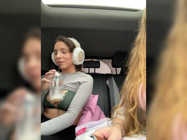 Bonne-Aurore's BongaCams show and profile