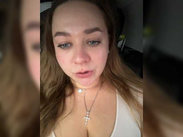 Sex chat gratuit in direct cu Bonne-Aurore pe BongaCams