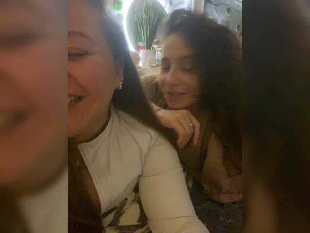 Bonne-Aurore's BongaCams show and profile