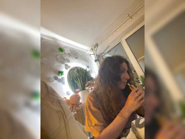 Bonne-Aurore's BongaCams profile