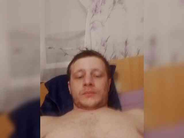 Berliniy Live Webcam on BongaCams