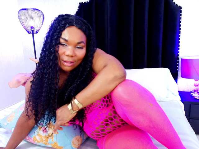 JelanyBankol's BongaCams show and profile