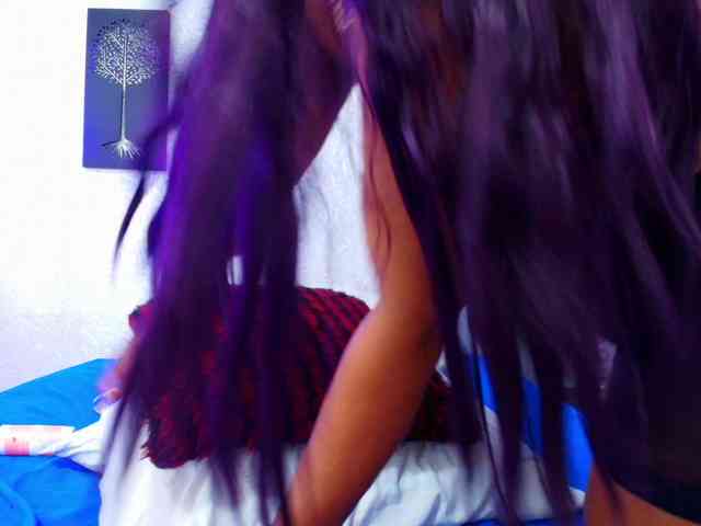 JelanyBankol Live Webcam on BongaCams